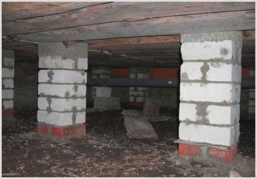 Как оборудовать подполье в деревянном доме. Маленькие тонкости при устройстве вентиляции 03