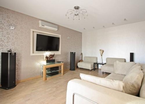 Недорогие обои в зал. Подобрать обои в зал: фото-примеры удачного оформления