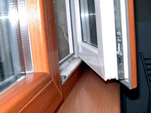 Регулировка поворотно-откидного механизма пластиковых окон. Регулировка прижима пластиковых окон