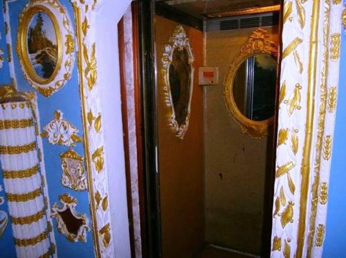 Музей в подъезде 09