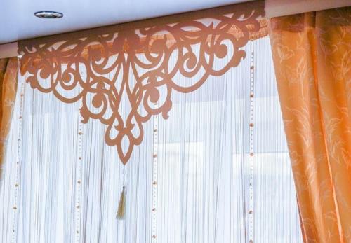 Выпиленные лобзиком трафареты ажурных ламбрекенов. Материалы для ажурных ламбрекенов