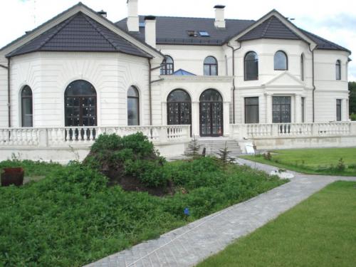 Цвет фасада дома с коричневой крышей. Цвет фасада — правила выбора и удачного сочетания. 100 фото вариантов красивого дизайна фасадов частного дома