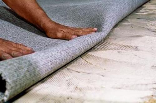 Как стыковать ковролин. Как класть ковролин своими руками