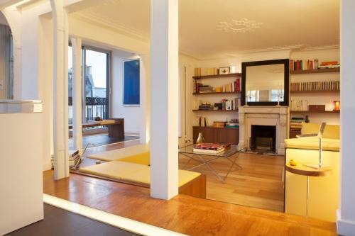 Оформление колонны в интерьере лофт. Колонны в интерьере — 90 фото лучших идей изящного дизайна и декора