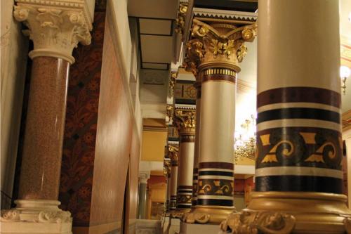 Оформление колонны в интерьере лофт. Колонны в интерьере — 90 фото лучших идей изящного дизайна и декора