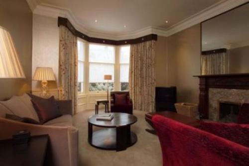 Оформление колонны в интерьере арт деко. Оформление гостиной или зала в стиле арт деко