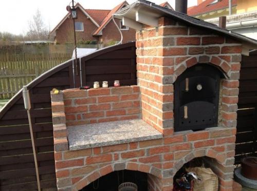 Уличные барбекю из кирпича. Мангал из кирпича: чертежи, фото, видео. Инструкция, как сделать простой мангал на участке?