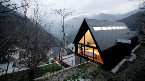 Дом шалаш для пмж. Дом-шалаш своими руками