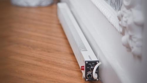 Обогреватель пластинчатый электрический. Настенные электрические обогреватели: виды, выбор и монтаж 04