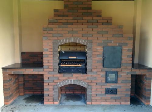 Уличные барбекю из кирпича. Мангал из кирпича: чертежи, фото, видео. Инструкция, как сделать простой мангал на участке?