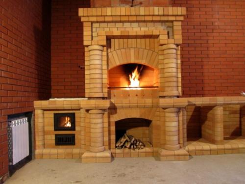 Зона барбекю из кирпича. Барбекю из кирпича: как сделать простой комплекс своими руками. Проекты, чертежи и порядок выполнения работ