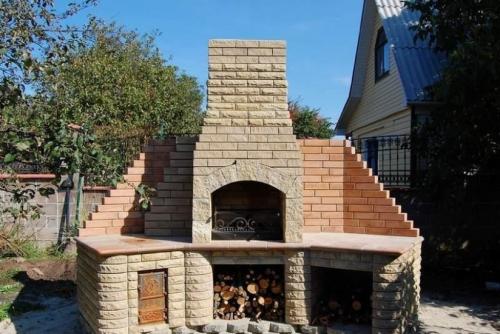 Зона барбекю из кирпича. Барбекю из кирпича: как сделать простой комплекс своими руками. Проекты, чертежи и порядок выполнения работ