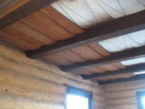 Как правильно подшить потолок в частном доме. Особенности