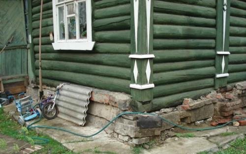 Построить дом своими руками чертежи. Деревянный дом своими руками: пошаговое описание, как построить самостоятельно дом от А до Я