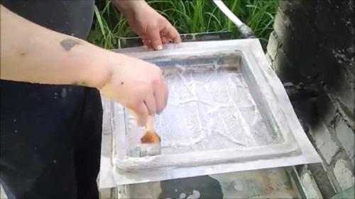 Тротуарная плитка своими руками рецепт. Инструкция по изготовлению