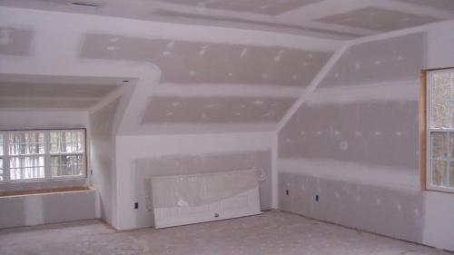 Внутренняя отделка дома из бруса. Фронт работ внутри брусового дома 07