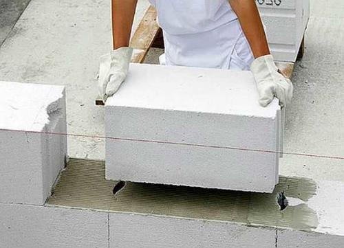 Строительство домов из газобетона. Укладка газобетонного блока