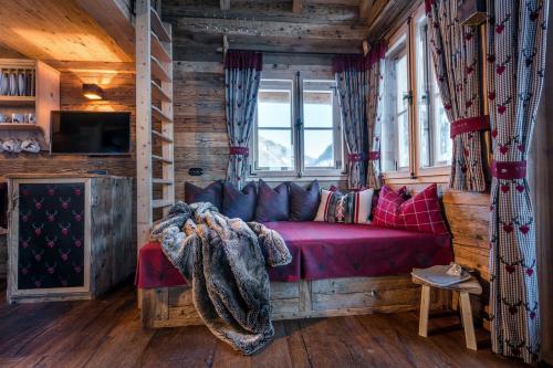 Небольшой шикарный домик 04