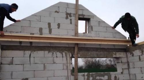 Деревянные межэтажные перекрытия в газобетонном доме. Технология монтажа