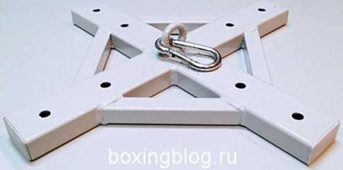 Как повесить боксерскую грушу на турник. Монтаж на специальные крепежи