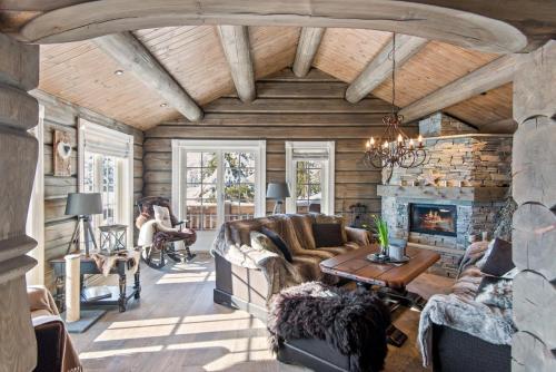 Красивый загородный дом 06