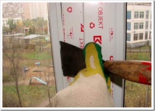 Как снять стеклопакет с балконной двери. Замена стеклопакета в балконной двери