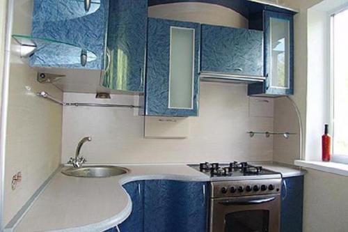 Малогабаритная кухня 08