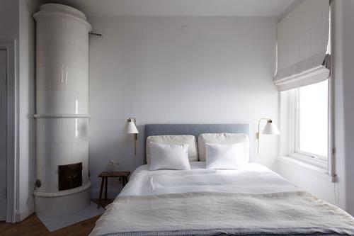 Квартира с библиотекой и столетними фаянсовыми печами 11