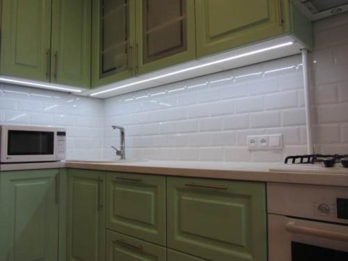 Лампы дневного света на кухню. 1 Подсветка рабочей зоны