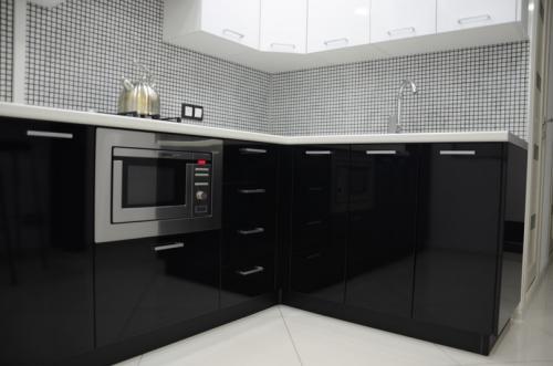 Очень удобная эргономичная кухня 04