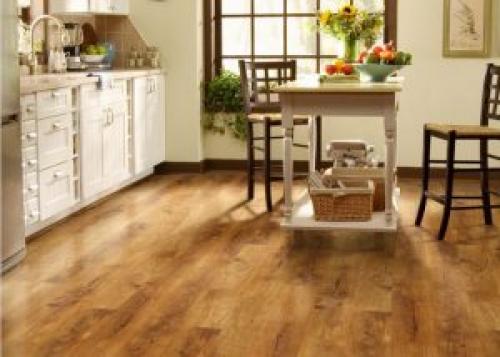 Чем мыть ламинат в домашних условиях. Мытьё ламината в доме – советы профессионалов