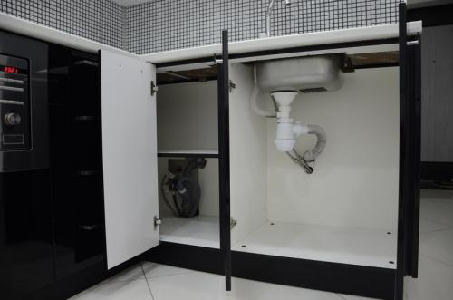 Очень удобная эргономичная кухня 03