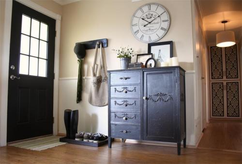 Шкаф за дверью в комнате. Как использовать место за дверью: 12 идей