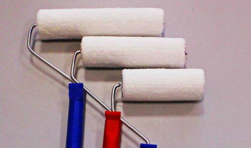 Чем заменить лоток для краски. Почему валики для краски делают из разных материалов