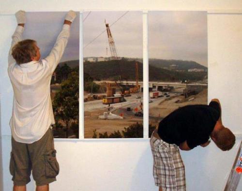 Как правильно повесить модульную картину над диваном. Как правильно вешать модульную картину из 5 частей