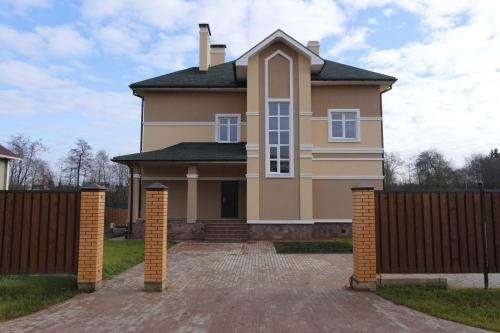 Как покрасить кирпичную стену дома. Как покрасить кирпичный дом снаружи? Технология и полезные совет