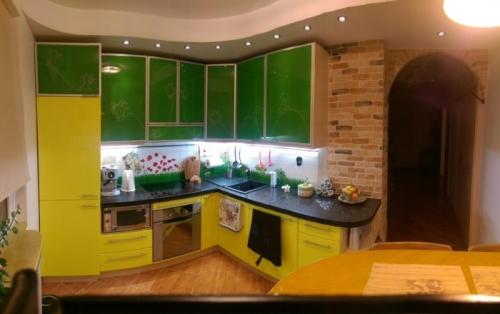 Фартук для кухни из дерева. Особенности деревянных фартуков 07