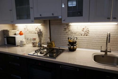 Фартук для кухни из дерева. Особенности деревянных фартуков 02