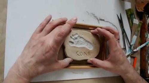 Как вешать картины на стену варианты. 5 ошибок размещения картин на стенах