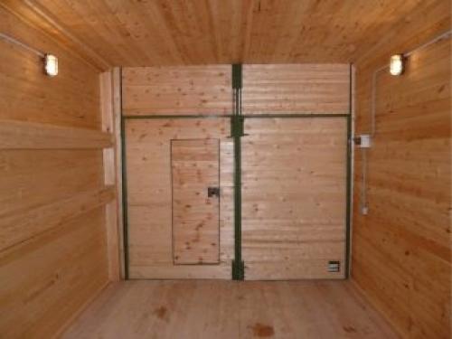 Обустройство рабочего места в гараже своими руками. Тонкости обустройства гаража 06