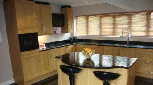 Барная стойка своими руками из дсп. Барная стойка своими руками для кухни