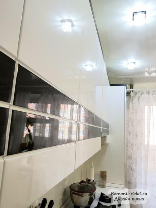 Дизайн кухни 12 кв м с газовым котлом. Черно-белая кухня 12,5 кв м с газовым котлом в новостройке. Чебоксары