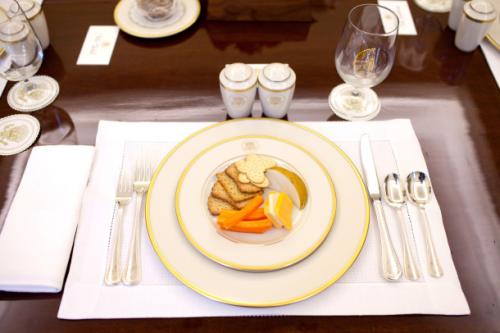 Сервировка стола к обеду рисунок. Сервировка стола к обеду