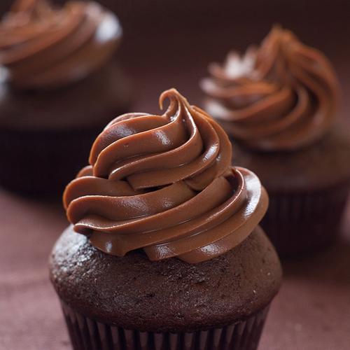 Разноцветный крем для капкейков. Крем для Капкейков, который держит форму