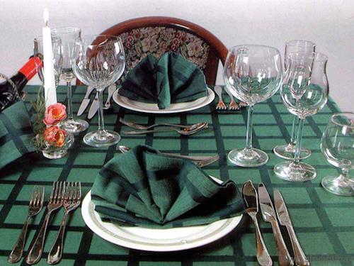Сервировка стола к ужину —, какой она должна быть, чтобы было съедено всё