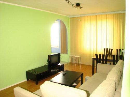 Дизайн двушки в панельном доме. Дизайн двухкомнатной квартиры: проект 04 Дизайн двушки в панельном доме. Дизайн двухкомнатной квартиры: проект 04