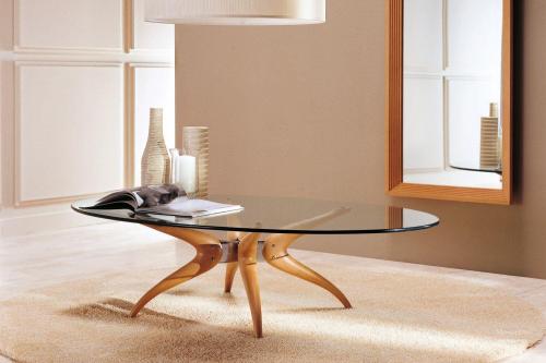 Виды журнальных столиков. Стеклянный журнальный столик: современность, воплощенная в одном материале