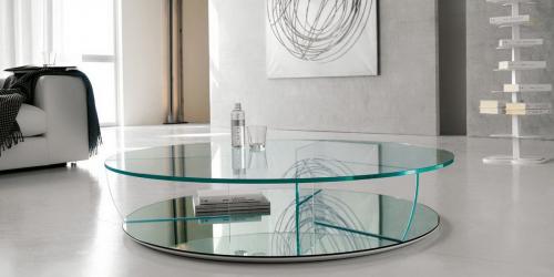 Виды журнальных столиков. Стеклянный журнальный столик: современность, воплощенная в одном материале