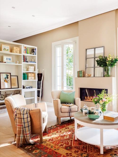 Солнечный интерьер дома в Испании 05