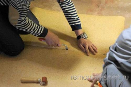 Замазка стыков линолеума. Сварка швов линолеума: холодная, горячая